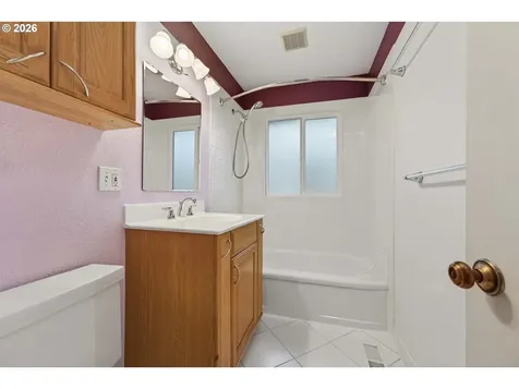 2304 SE 101st Avenue Portland OR 97216