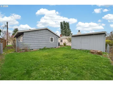 2304 SE 101st Avenue Portland OR 97216