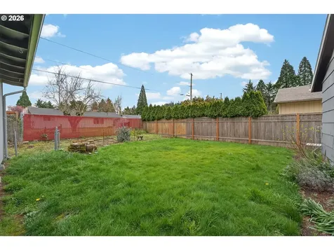 2304 SE 101st Avenue Portland OR 97216