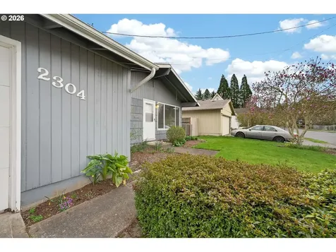 2304 SE 101st Avenue Portland OR 97216