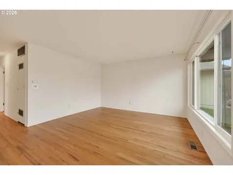 2304 SE 101st Avenue Portland OR 97216