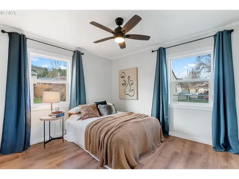 1612 W 10th Street The Dalles OR 97058