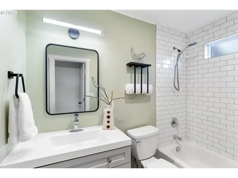 1612 W 10th Street The Dalles OR 97058