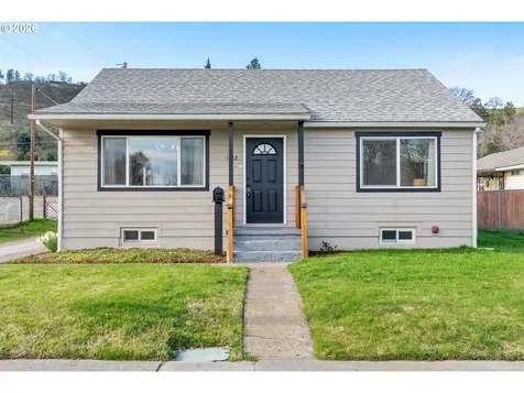 1612 W 10th Street The Dalles OR 97058