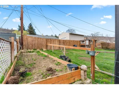 1612 W 10th Street The Dalles OR 97058