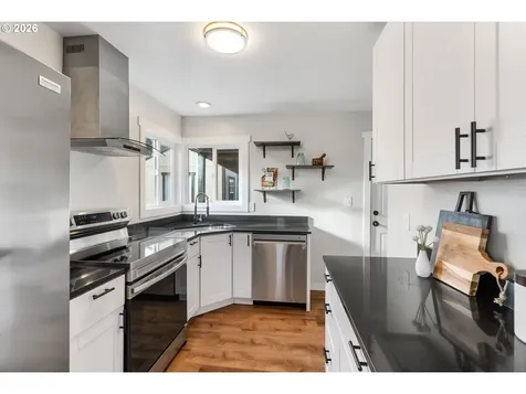 1612 W 10th Street The Dalles OR 97058