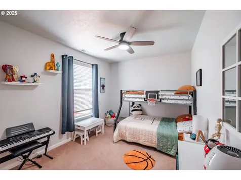 1879 Steelhead Street North Bend OR 97459