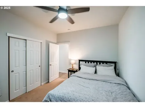 1879 Steelhead Street North Bend OR 97459