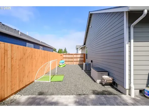 1879 Steelhead Street North Bend OR 97459