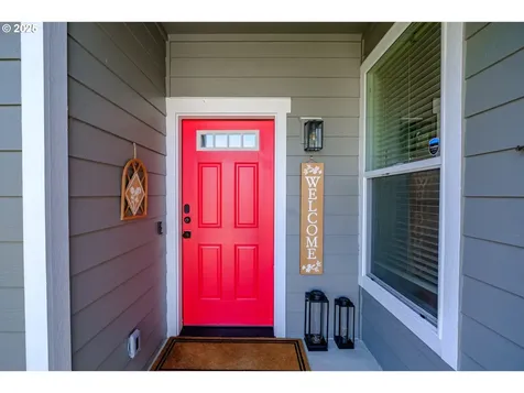 1879 Steelhead Street North Bend OR 97459