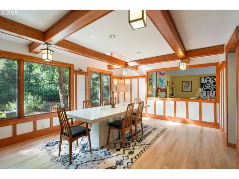 4305 SW 58th Avenue Portland OR 97221
