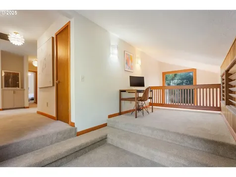 4305 SW 58th Avenue Portland OR 97221