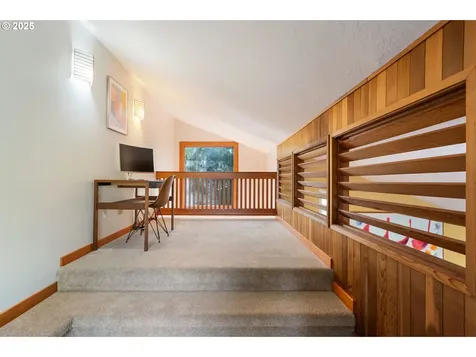 4305 SW 58th Avenue Portland OR 97221