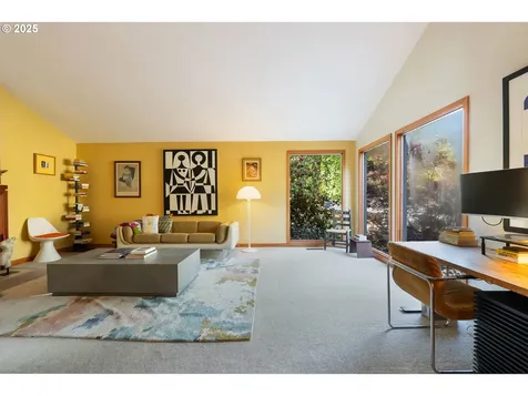 4305 SW 58th Avenue Portland OR 97221