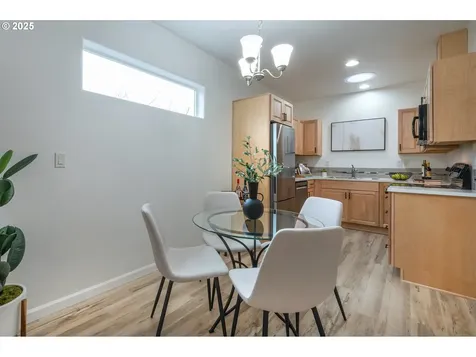 3023 Hummingbird Lane Eugene OR 97405