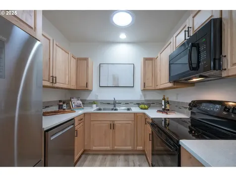 3023 Hummingbird Lane Eugene OR 97405