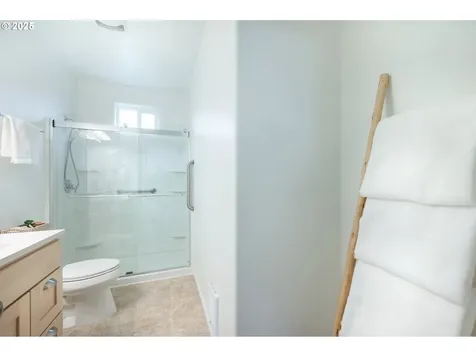 3023 Hummingbird Lane Eugene OR 97405