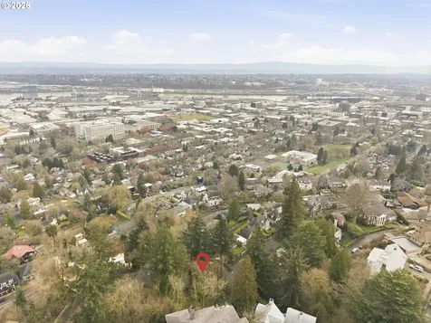 2900 NW Fairfax Terrace Portland OR 97210