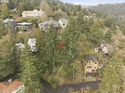 2900 NW Fairfax Terrace Portland OR 97210