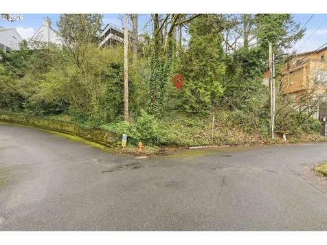 2900 NW Fairfax Terrace Portland OR 97210