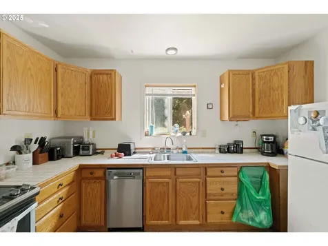 94360 Willanch Lane North Bend OR 97459