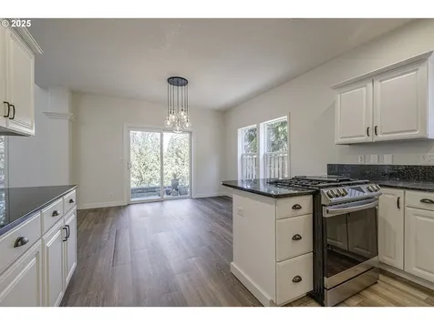 1728 NE Glen Ellen Drive Hillsboro OR 97124