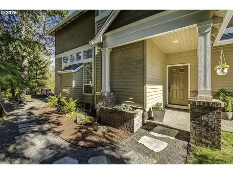 1728 NE Glen Ellen Drive Hillsboro OR 97124