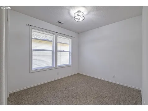 1728 NE Glen Ellen Drive Hillsboro OR 97124