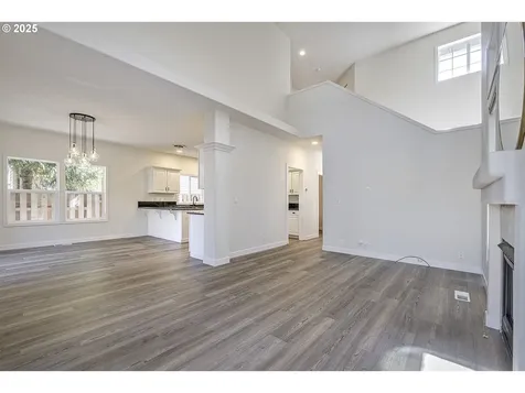 1728 NE Glen Ellen Drive Hillsboro OR 97124
