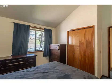 107 Woodoak Drive Roseburg OR 97471