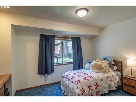 107 Woodoak Drive Roseburg OR 97471