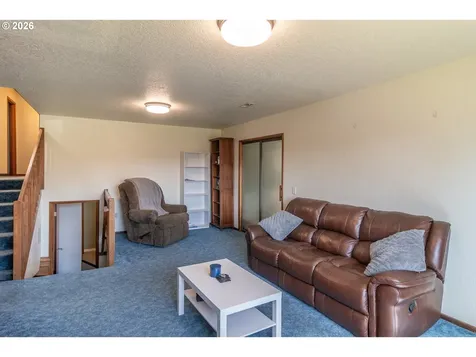 107 Woodoak Drive Roseburg OR 97471