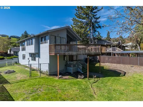 107 Woodoak Drive Roseburg OR 97471