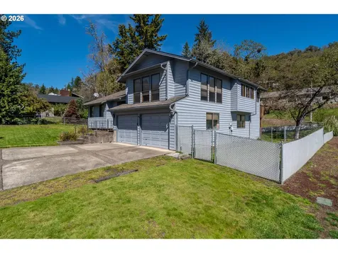 107 Woodoak Drive Roseburg OR 97471
