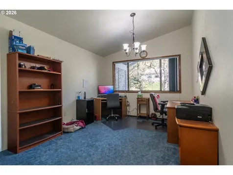 107 Woodoak Drive Roseburg OR 97471