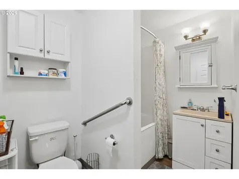 501 SE 157th Avenue Portland OR 97233