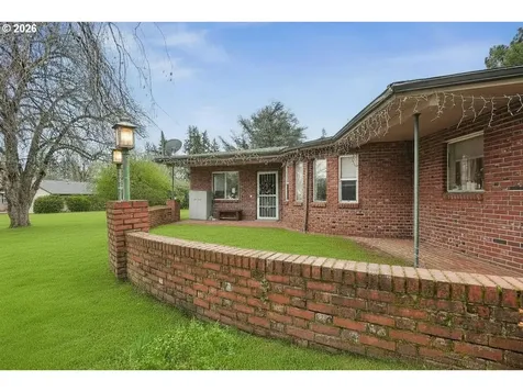 501 SE 157th Avenue Portland OR 97233
