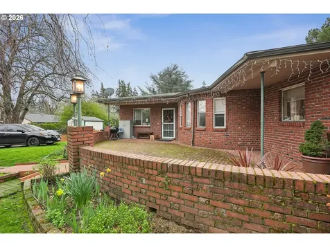 501 SE 157th Avenue Portland OR 97233