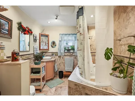 501 SE 157th Avenue Portland OR 97233