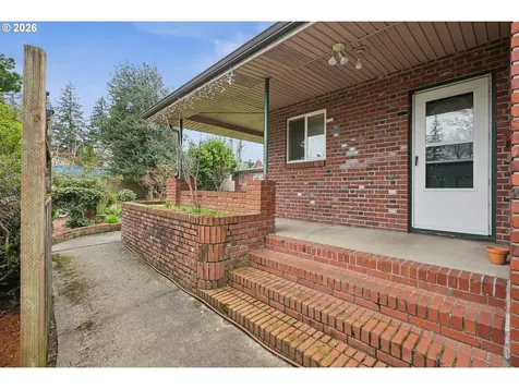 501 SE 157th Avenue Portland OR 97233