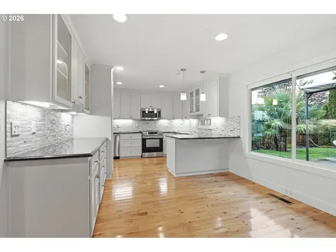 10445 SW Highland Drive Tigard OR 97224