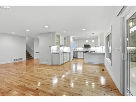 10445 SW Highland Drive Tigard OR 97224