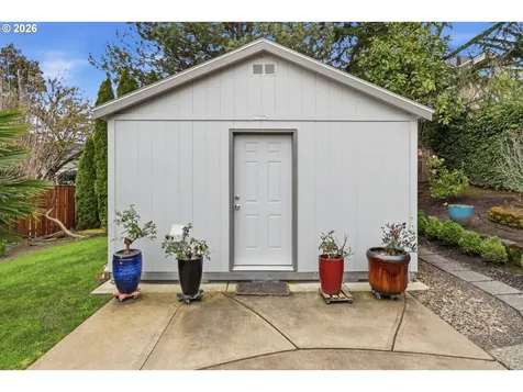 10445 SW Highland Drive Tigard OR 97224