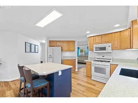 2311 NW 103rd Street Vancouver WA 98685