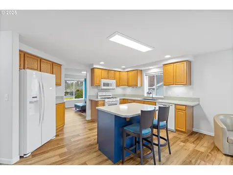 2311 NW 103rd Street Vancouver WA 98685