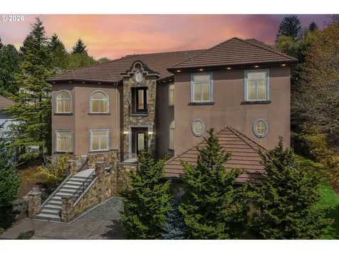 9309 NW Finzer Court Portland OR 97229