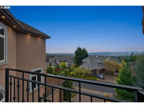 9309 NW Finzer Court Portland OR 97229