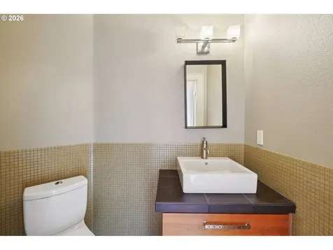 9309 NW Finzer Court Portland OR 97229
