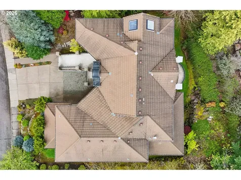 9309 NW Finzer Court Portland OR 97229