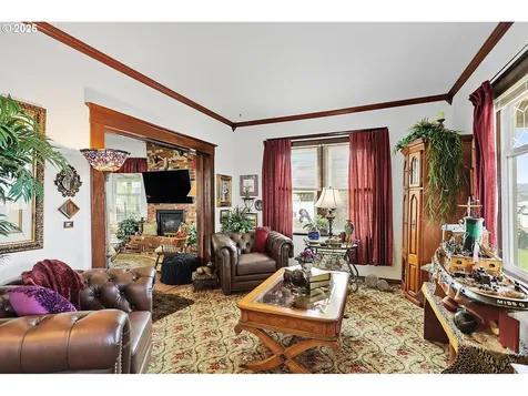 1022 E 10th Street The Dalles OR 97058